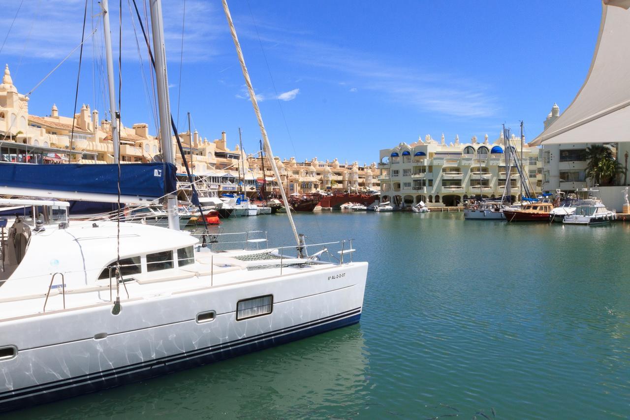 Puerto Marina Apartment Беналмадена Екстериор снимка